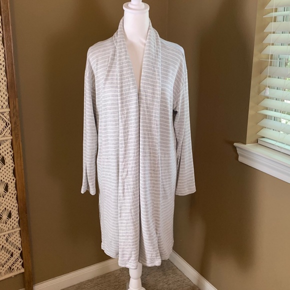 Anthropologie Lou & Grey Striped Grey Duster Cardigan Size Medium with Pockets - Picture 2 of 10